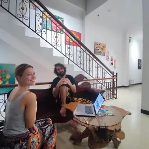 Fora Capsule Tuban Kuta Bali بيت شباب